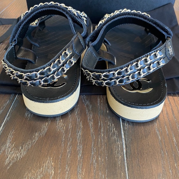 💓Sold💓Chanel Chain Plain Leather Sandals - Picture 6 of 11